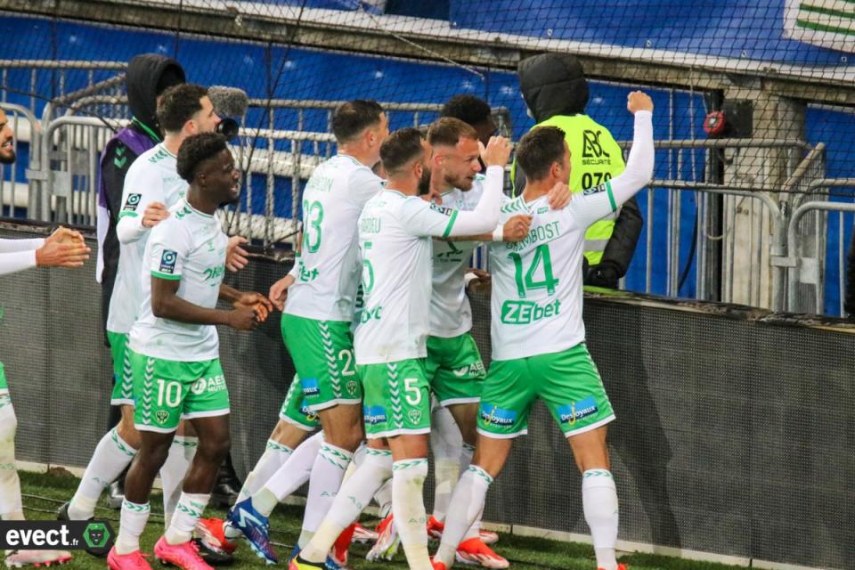 ASSE - Ligue 2 : Les Verts envoient un message à Angers et Auxerre